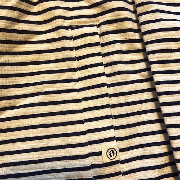 Hang Ten - Picture 4 of 5